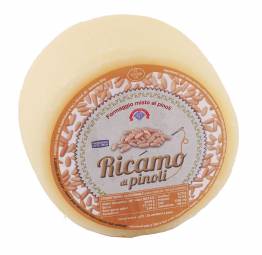 Ricamo ai pinoli